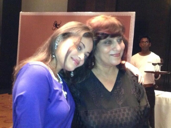 सांपों से खेलने वाली स्नेहा उल्लाल Happy birthday