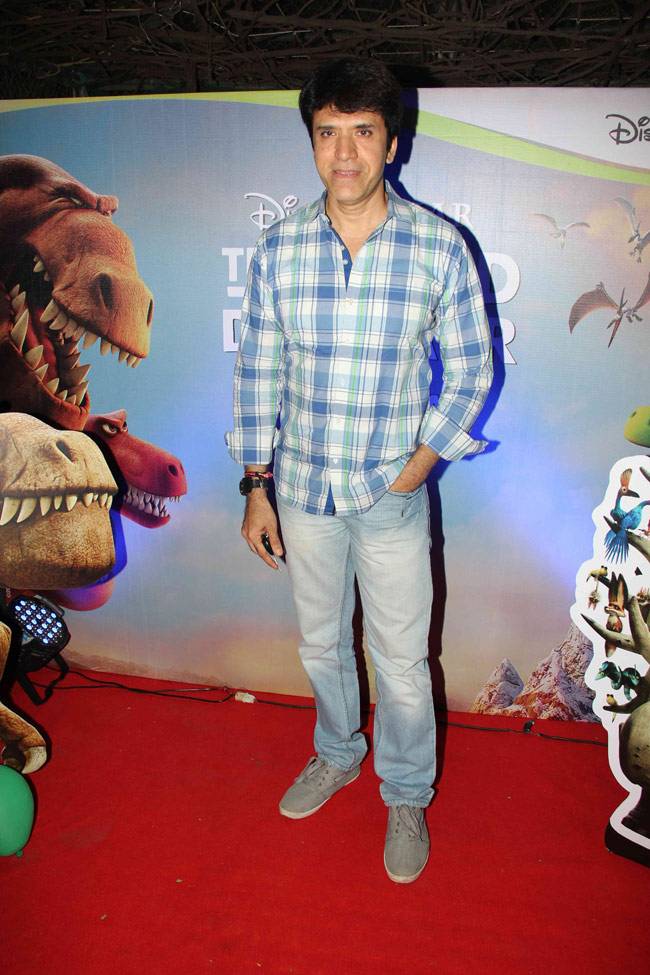 'द गुड डायनासोर' की स्क्रीनिंग पर पहुंचे टीवी सेलेब्स