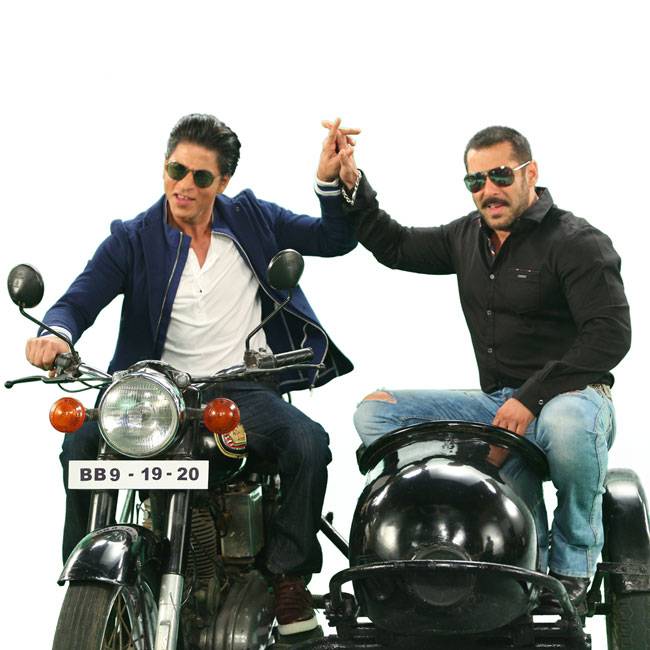 सलमान, शाहरुख का 'ब्रोमांस' देखा आपने!