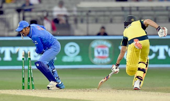 कोहली का शतक भी गया बेकार, टीम इंडि‍या ने गंवाई वनडे सीरीज