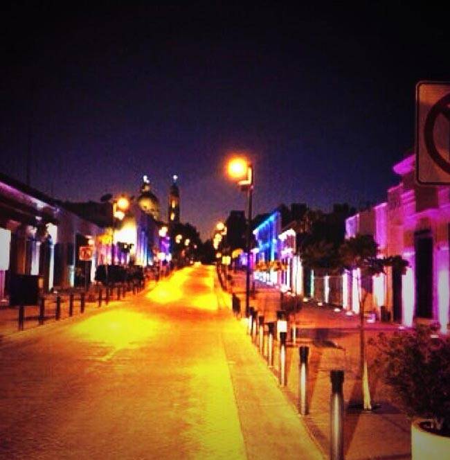 इस तरह आलीशान जिंदगी जीता है दुनिया का सबसे कुख्यात ड्रग्स तस्कर