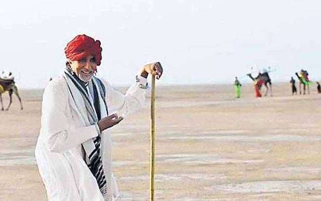 'अतुल्य भारत' के लिए आमिर से बेहतर क्यों साबित होंगे अमिताभ? जानें