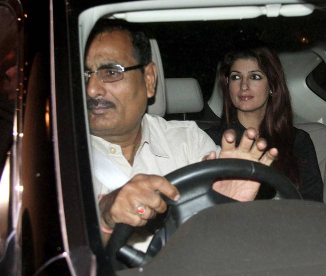 Celeb Spotting: अक्षय-निम्रत का 'एयरलिफ्ट' की कामयाबी पर जश्न