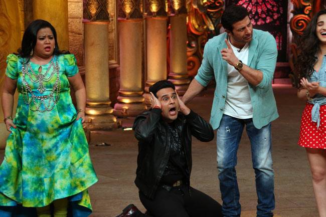 'कॉमेडी नाइट्स बचाओ' पर सनी देओल की 'तारीख पर तारीख'!