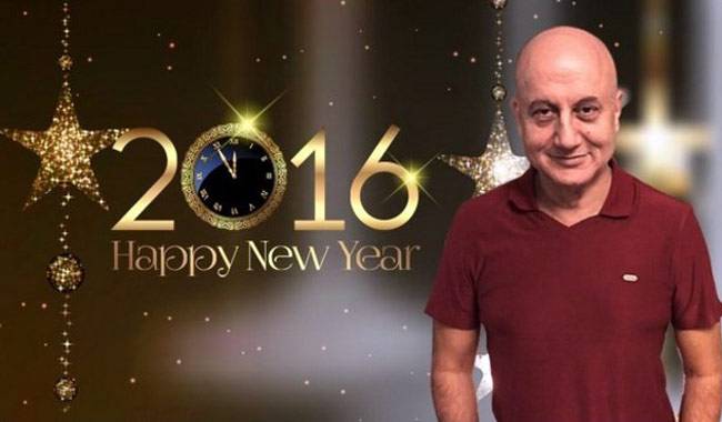 नए साल पर बी टाउन ने शेयर की तस्वीरें