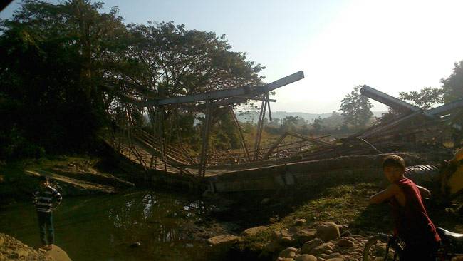 भूकंप से हिली 11 राज्यों की धरती, देखें असर