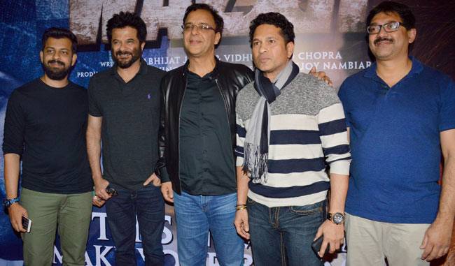 सचिन तेंदुलकर से लेकर कंगना रनोट तक पहुंचे फिल्म 'वजीर' की स्क्रीनिंग पर