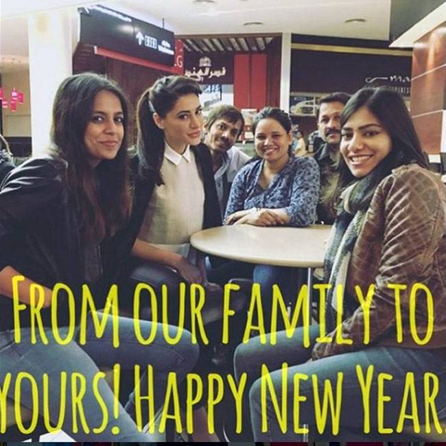 नए साल पर बी टाउन ने शेयर की तस्वीरें