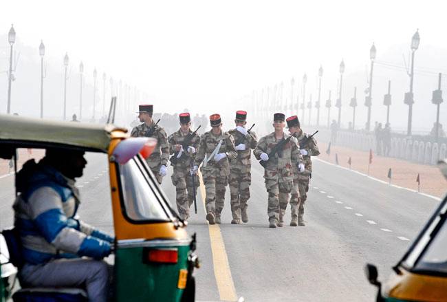 पहली बार फ्रेंच सैनिकों ने की गणतंत्र दिवस परेड की रिहर्सल