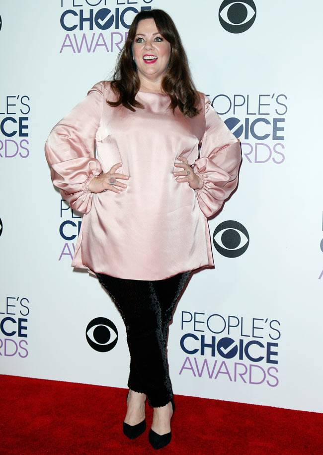 पीपल्‍स चॉइस अवॉर्ड्स में देसी गर्ल प्रियंका का जलवा