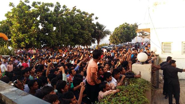 Celeb Spotting: सनी लियोन-जरीन खान ट्रेवल लुक में भी शानदार