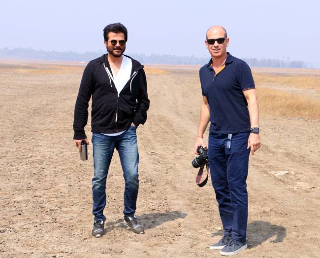 US टीवी राइटर, प्रोड्यूसर हावर्ड गॉर्डन ने अनिल कपूर से मुलाकात की