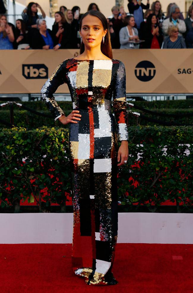 SAG अवॉर्ड्स में प्रियंका चोपड़ा से लेकर इवा लोंगोरिया के स्टाइल का जलवा