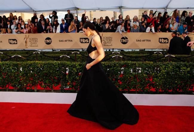 SAG अवॉर्ड्स में प्रियंका चोपड़ा से लेकर इवा लोंगोरिया के स्टाइल का जलवा