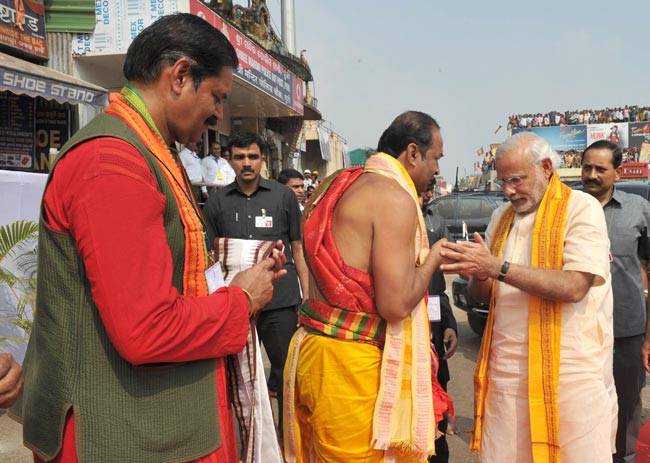 तस्वीरों में देखें PM मोदी का ओडिशा दौरा