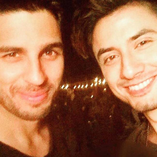 मिस ना करें इंस्टाग्राम पर सितारों की मस्ती