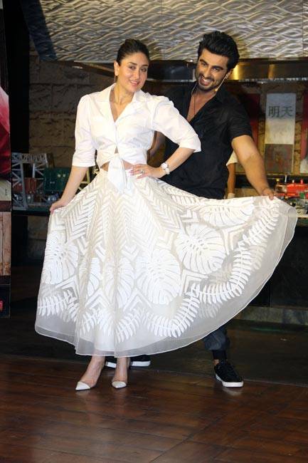 'की एंड का' की टीम ने होस्ट किया 'विमेंस डे' सेलिब्रेशन