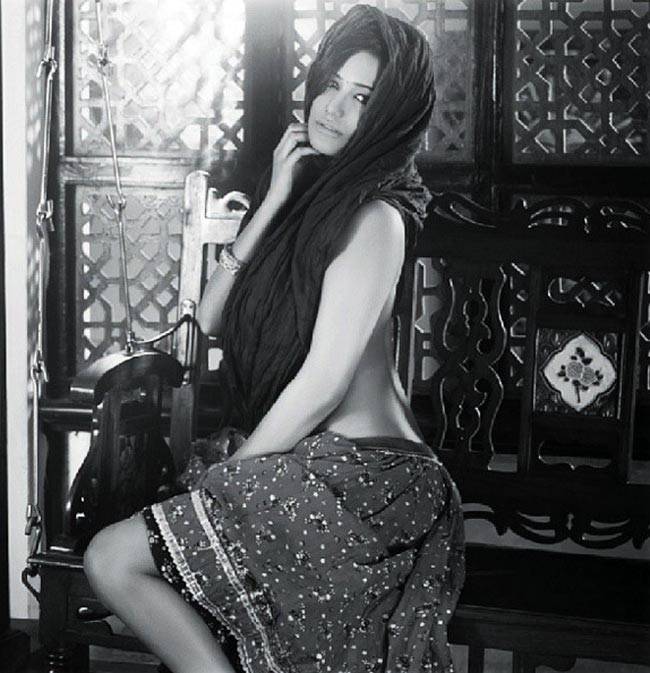 B'day गर्ल पूनम पांडे जानें किन बातों के लिए हैं मशहूर...