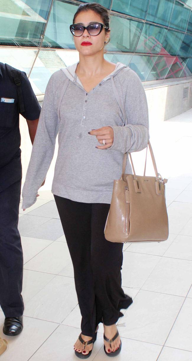 Celeb Spotting: संजय दत्त समेत बॉलीवुड दिग्गज कहां आए नजर