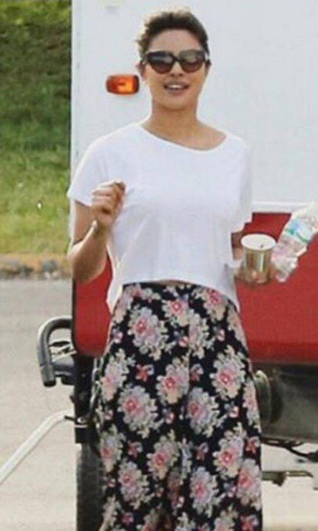 हॉलीवुड फिल्म 'बेवॉच' में कहर ढाने के लिए तैयार प्रियंका