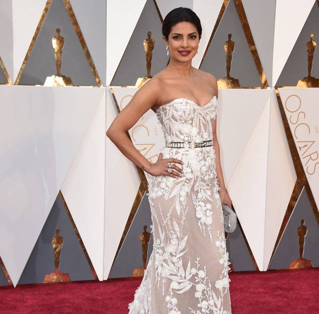 ऑस्कर्स की आफ्टर पार्टी में प्रियंका चोपड़ा  के जलवे