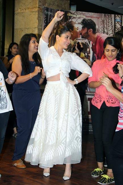 'की एंड का' की टीम ने होस्ट किया 'विमेंस डे' सेलिब्रेशन