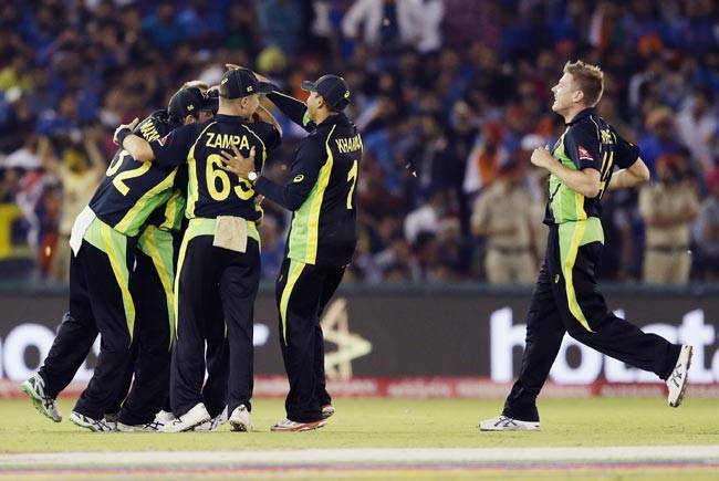 तस्वीरें: शान से जीती टीम इंडिया