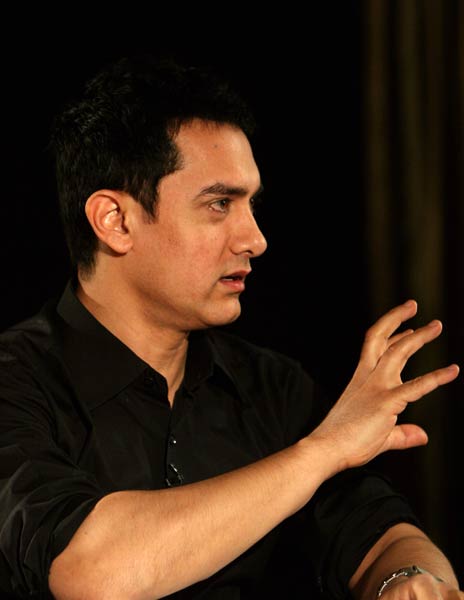 बॉलीवुड के 'परफेक्शनिस्ट' आमिर खान को जन्मदिन मुबारक