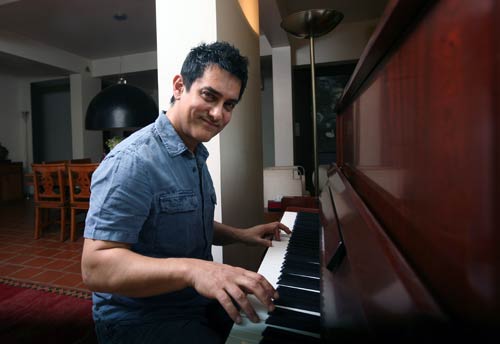 बॉलीवुड के 'परफेक्शनिस्ट' आमिर खान को जन्मदिन मुबारक