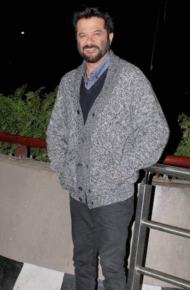 Celeb Spotting: बिपाशा-करण की लेट नाइट ड्राइव मस्ती, तो कुछ पर फिल्म प्रमोशन की ड्यूटी