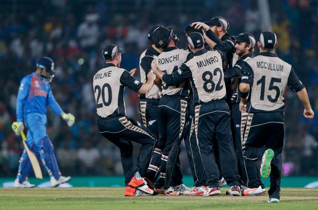 अपने ही बनाए जाल में उलझी टीम इंडिया, न्यूजीलैंड ने 47 रनों से हराया