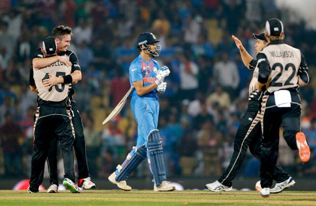 अपने ही बनाए जाल में उलझी टीम इंडिया, न्यूजीलैंड ने 47 रनों से हराया