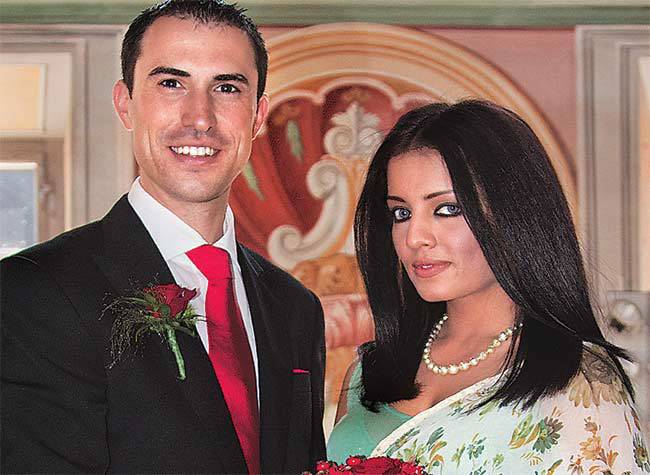 इन बॉलीवुड सितारों ने चुना विदेशी हमसफर