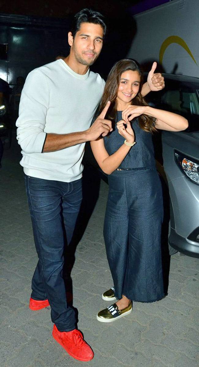 'कपूर एंड सन्स' सितारों के कूल हैं अंदाज...