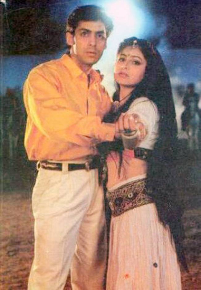 सलमान खान का Old school एलबम देखा आपने?