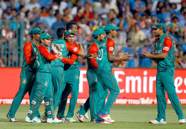 अंतिम गेंद पर भारत की जीत