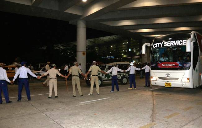 World T20 में हिस्सा लेने कोलकाता पहुंची PAK क्रिकेट टीम