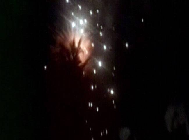 केरल: पुत्तिंगल मंदिर में आतिशबाजी से भीषण आग, देखें तबाही का वो मंजर