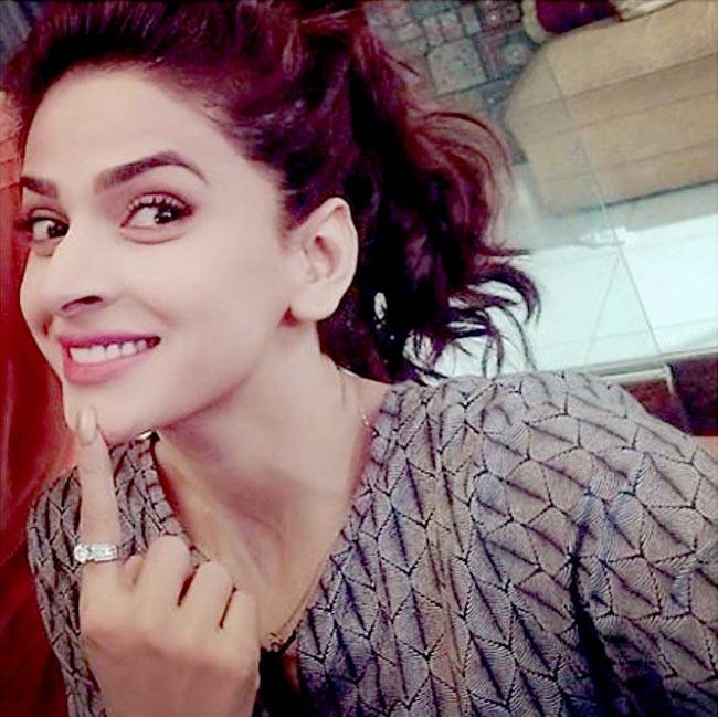 अब पाकिस्तान की इस खूबसूरत एक्ट्रेस की बॉलीवुड में एंट्री