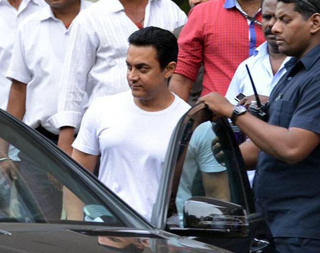 जब दिलीप कुमार और सायरा बानो से मिलने पहुंचे आमिर खान