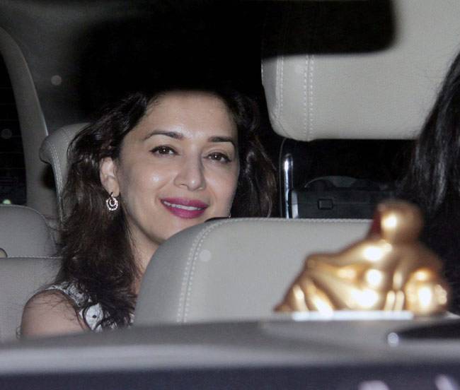 'फैन' की स्क्रीनिंग पर रणवीर सिंह, तब्बू और शाहरुख संग नजर आए सितारे