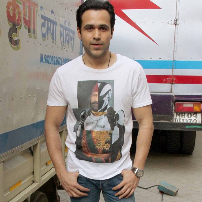 तस्वीरों में देखें बॉलीवुड ब्रिगेड की हलचल...