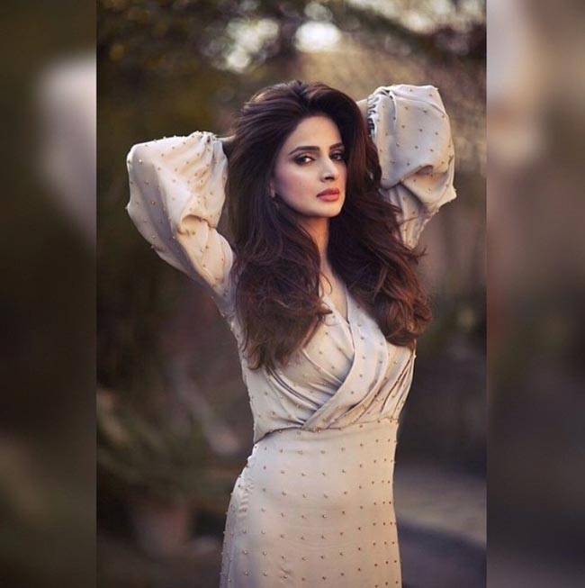 अब पाकिस्तान की इस खूबसूरत एक्ट्रेस की बॉलीवुड में एंट्री