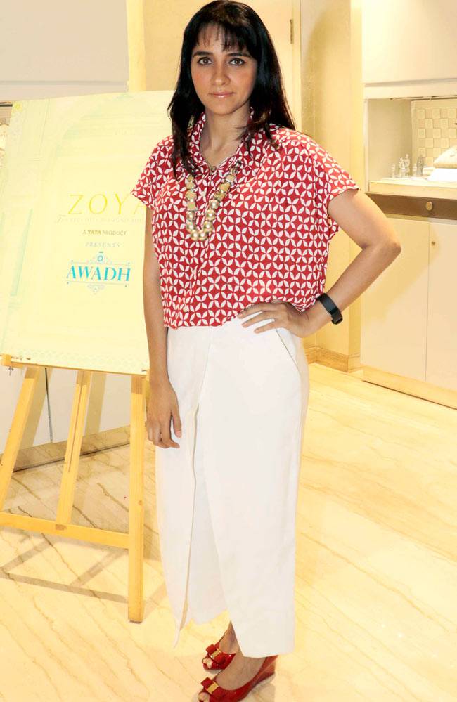 ज्वेलरी इवेंट में कूल नजर नजर आईं गुल पनाग संग ये हसीनाएं