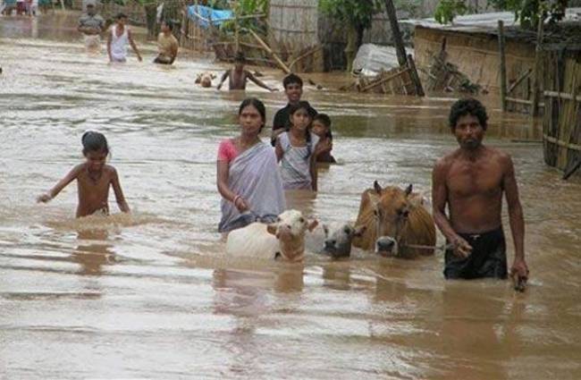 25 अप्रैल 2016: तस्वीरों में देखें दिनभर की बड़ी खबरें