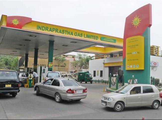 1 अप्रैल 2016: तस्वीरों में देखें दिनभर की बड़ी खबरें