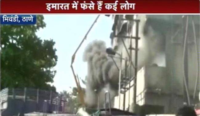 भिवंडी में चार मंजिला इमारत में आग की भयावह तस्वीरें