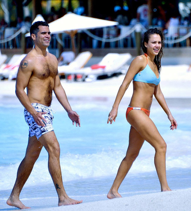 बर्थडे गर्ल जेसिका अल्‍बा की शानदार तस्वीरें