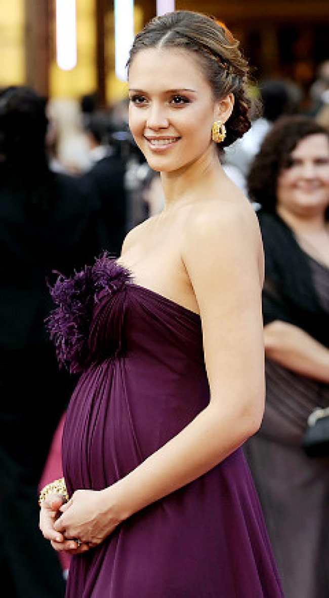 बर्थडे गर्ल जेसिका अल्‍बा की शानदार तस्वीरें