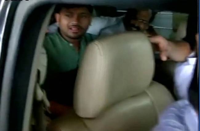 14 अप्रैल 2016: तस्वीरों में देखें दिन भर की बड़ी खबरें